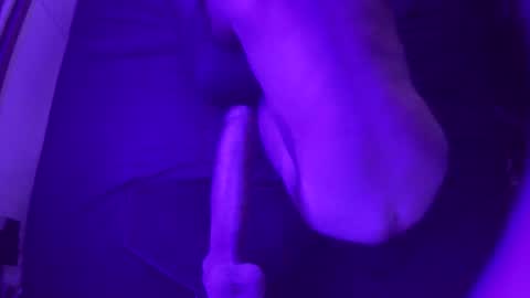 adamineve online show from September 15, 2025, 6:13 am