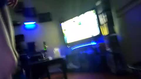 adamllamas online show from December 31, 2024, 2:51 am