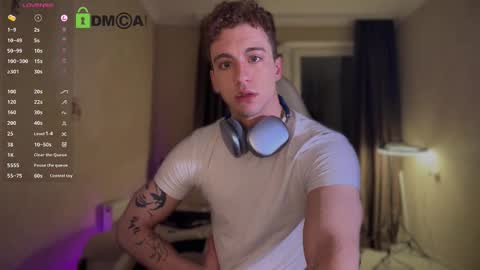 Hi Im Adam Glad to see u here 3 And its my first day online show from October 11, 2025, 8:18 pm