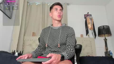 Snapshot of adams_ricci chatting on February 11, 2025, 10:28 pm Adams online show from February 11, 2025, 10:28 pm