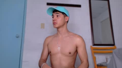 Snapshot of adams_ricci chatting on November 8, 2025, 12:38 pm Adams online show from November 8, 2025, 12:38 pm