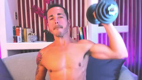 Snapshot of adams_sanz chatting on February 18, 2026, 7:21 pm Im Adams Sanz online show from February 18, 2026, 7:21 pm