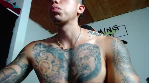 Snapshot of adan_hudson chatting on January 10, 2025, 9:42 pm Anderson online show from January 10, 2025, 9:42 pm