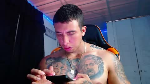 Snapshot of adan_hudson chatting on October 30, 2025, 3:24 pm Anderson online show from October 30, 2025, 3:24 pm