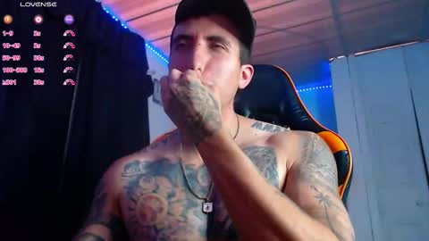 Snapshot of adan_hudson chatting on November 14, 2025, 4:49 pm Anderson online show from November 14, 2025, 4:49 pm