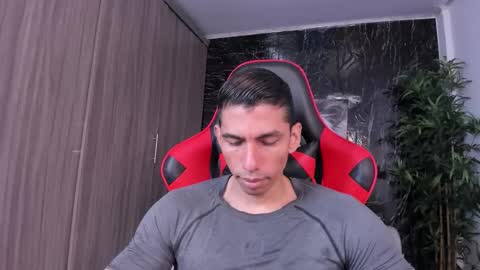 Snapshot of adan_sin1 chatting on April 18, 2026, 2:32 pm Adan Sin online show from April 18, 2026, 2:32 pm