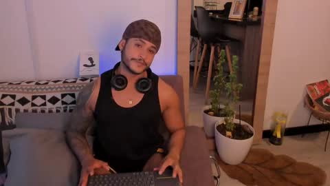 ADAN VEGA online show from June 7, 2026, 6:33 pm