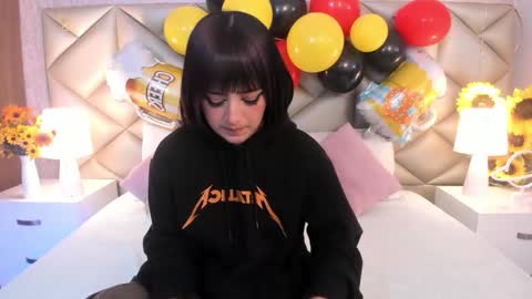 Snapshot of adara_carter_ chatting on September 28, 2025, 12:54 pm adara_carter_ online show from September 28, 2025, 12:54 pm