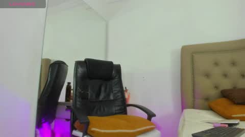 Snapshot of adara_ferrara chatting on April 27, 2026, 11:58 pm Adara Ferrara online show from April 27, 2026, 11:58 pm