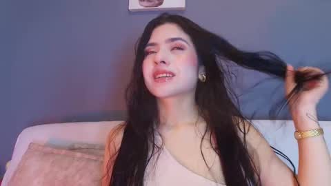  Adara Johnson  online show from March 18, 2026, 11:46 am