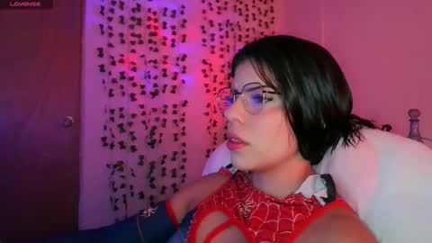 Adara online show from November 7, 2025, 4:29 pm