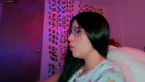 Adara online show from November 14, 2025, 6:17 pm