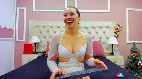 Snapshot of adarussell chatting on December 12, 2024, 1:17 pm Adda online show from December 12, 2024, 1:17 pm