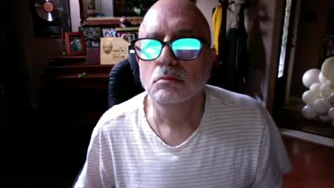 Snapshot of add_me_2 chatting on June 13, 2026, 7:01 pm add_me_2 online show from June 13, 2026, 7:01 pm