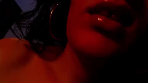 amy        online show from January 22, 2025, 9:43 pm