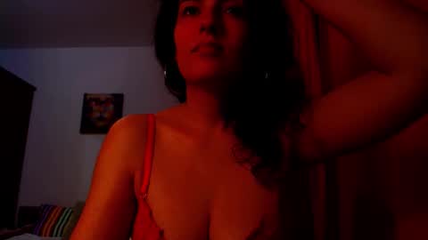 Snapshot of addicted2uts chatting on March 15, 2026, 9:43 pm amy online show from March 15, 2026, 9:43 pm