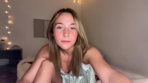 Snapshot of addisonn3 chatting on July 22, 2026, 12:08 pm Addison online show from July 22, 2026, 12:08 pm