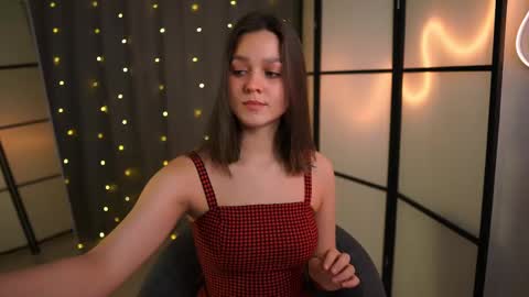 Snapshot of addy_moon chatting on February 27, 2025, 5:56 am Addy online show from February 27, 2025, 5:56 am