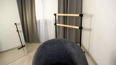 Snapshot of addy_moon chatting on October 11, 2025, 4:16 pm Addy online show from October 11, 2025, 4:16 pm