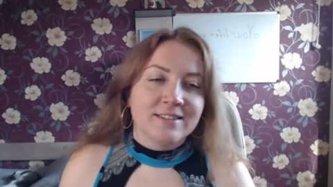 Snapshot of adel_redhead_ chatting on June 10, 2026, 1:21 pm Adel online show from June 10, 2026, 1:21 pm