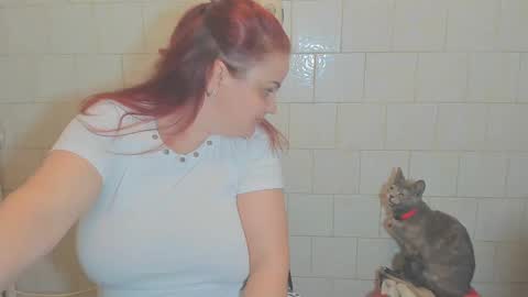 Snapshot of adelamilfsexy chatting on December 26, 2024, 9:47 pm izabellamilf online show from December 26, 2024, 9:47 pm