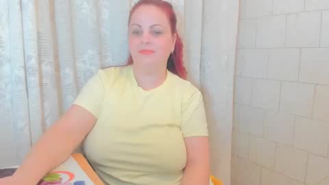 Snapshot of adelamilfsexy chatting on January 5, 2025, 6:45 pm izabellamilf online show from January 5, 2025, 6:45 pm