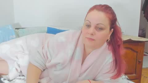 Snapshot of adelamilfsexy chatting on February 23, 2025, 2:57 pm izabellamilf online show from February 23, 2025, 2:57 pm
