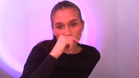 Adele Amore online show from February 17, 2025, 12:16 pm