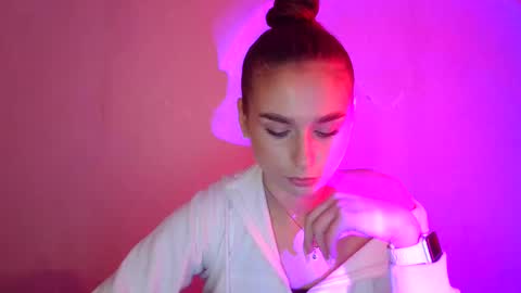 Adele Amore online show from March 10, 2025, 10:37 am