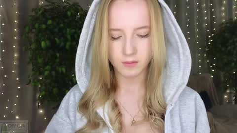 Adele online show from February 16, 2025, 12:30 am