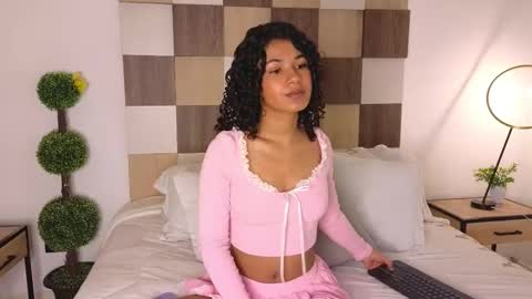 Andrea online show from February 11, 2025, 1:41 pm