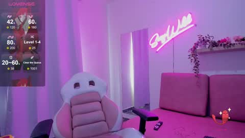 Snapshot of adele_latinlady chatting on February 13, 2025, 8:24 pm Sofi online show from February 13, 2025, 8:24 pm