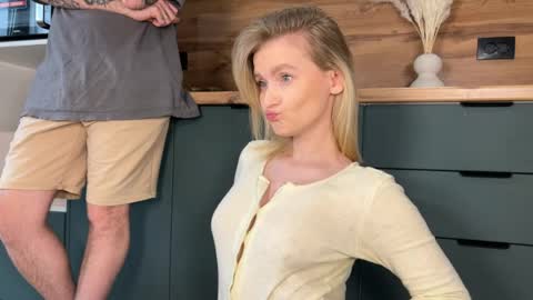 Adele Nick online show from March 26, 2026, 9:48 am