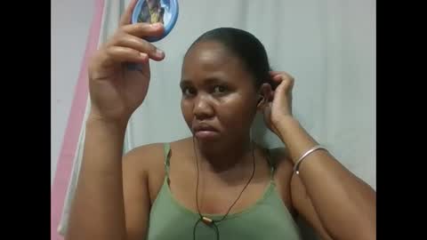 adelealy online show from November 5, 2025, 2:22 am