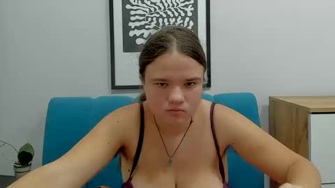 Snapshot of adelecruzz chatting on February 6, 2026, 1:47 pm adelecruzz online show from February 6, 2026, 1:47 pm