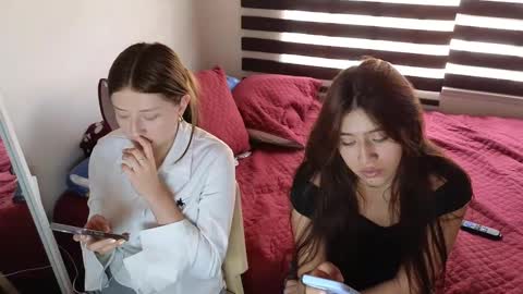 adellein foxx online show from October 8, 2025, 6:38 pm