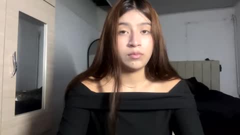 adellein foxx online show from October 14, 2025, 1:50 am