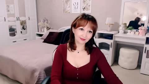 AdeleMoran online show from April 17, 2026, 9:07 pm