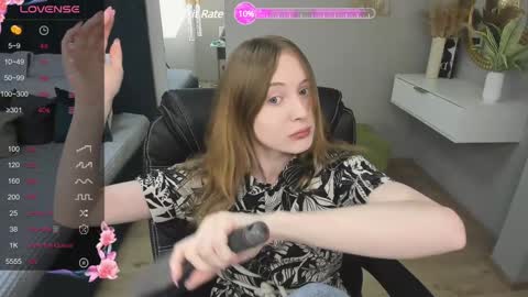 Adelina online show from February 4, 2025, 2:43 pm