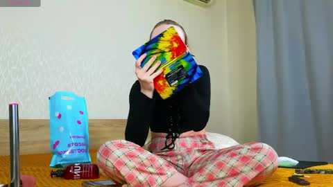 Snapshot of adelina_cowell chatting on May 16, 2026, 10:01 am Adelina online show from May 16, 2026, 10:01 am