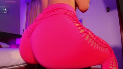 Snapshot of adeline18x chatting on December 16, 2024, 3:00 pm adeline online show from December 16, 2024, 3:00 pm