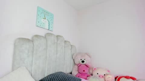 Snapshot of adeline1__ chatting on April 9, 2026, 2:11 am dahia online show from April 9, 2026, 2:11 am