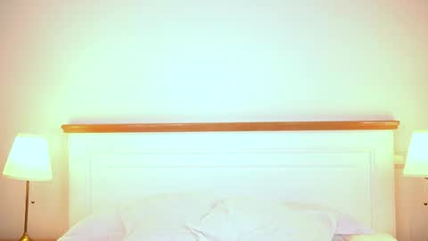 Snapshot of adelineking chatting on June 18, 2026, 9:14 am Ade online show from June 18, 2026, 9:14 am