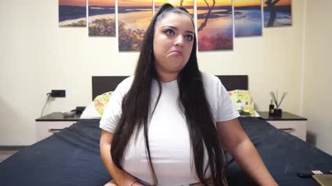 Adellineee online show from January 30, 2025, 9:58 pm