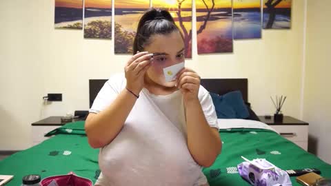 Adellineee online show from September 25, 2025, 8:56 pm