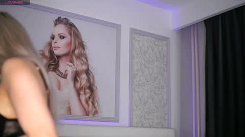 Adelyn online show from December 31, 2024, 7:10 am