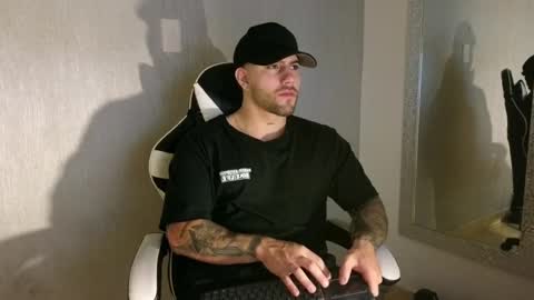 Snapshot of ades_lowe chatting on September 27, 2025, 11:59 am Ades online show from September 27, 2025, 11:59 am