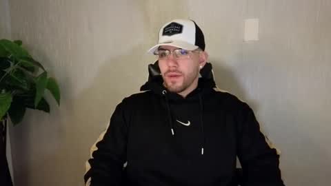 Snapshot of ades_lowe chatting on October 11, 2025, 11:53 am Ades online show from October 11, 2025, 11:53 am