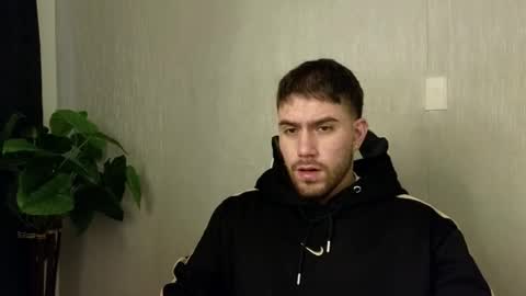 Snapshot of ades_lowe chatting on October 15, 2025, 11:54 am Ades online show from October 15, 2025, 11:54 am