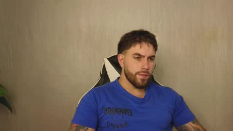 Snapshot of ades_lowe chatting on November 4, 2025, 12:04 pm Ades online show from November 4, 2025, 12:04 pm